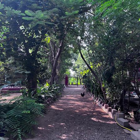 Sharad Baug Homestay ภุช ภายนอก รูปภาพ