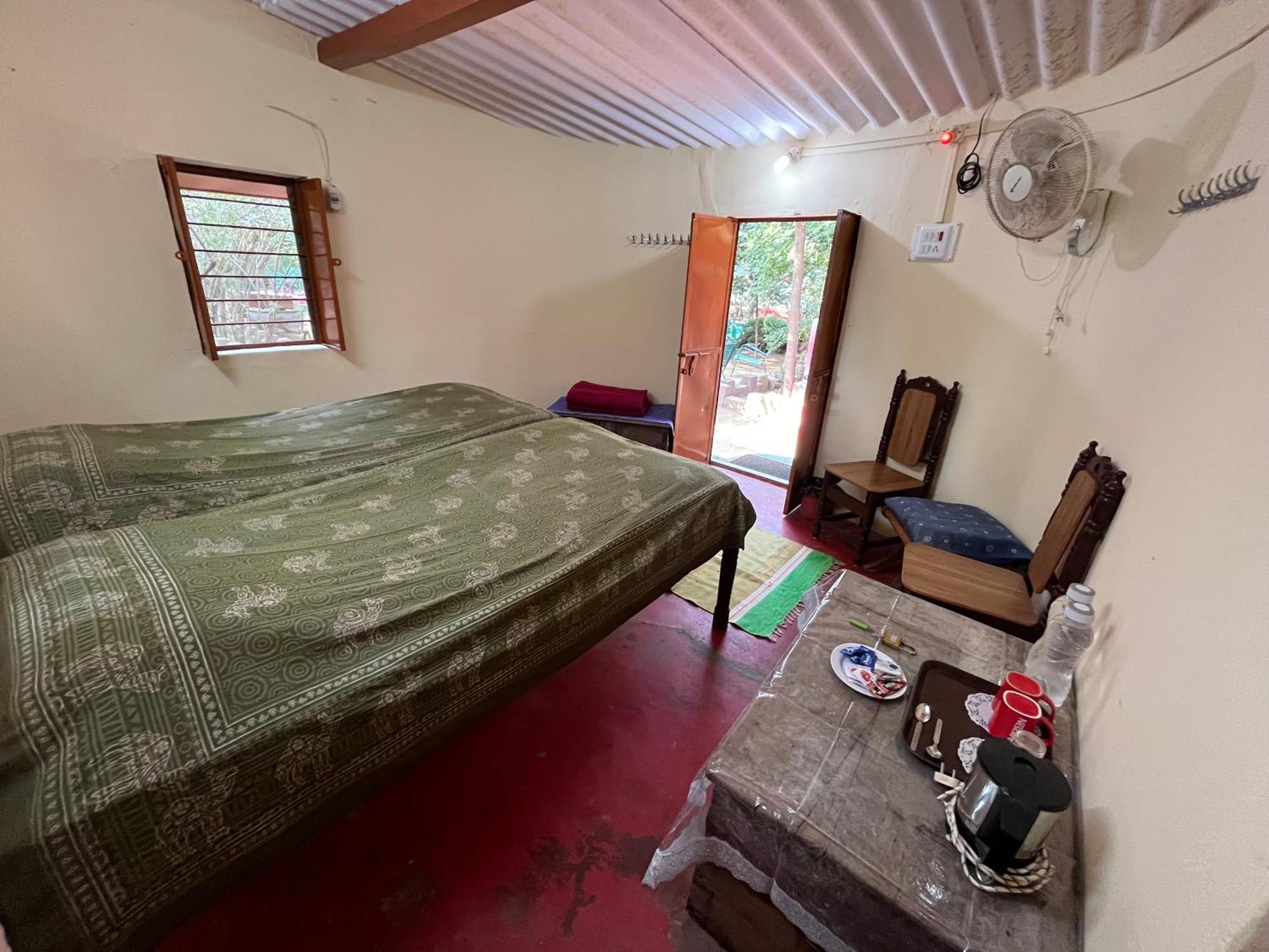 Sharad Baug Homestay ภุช ภายนอก รูปภาพ