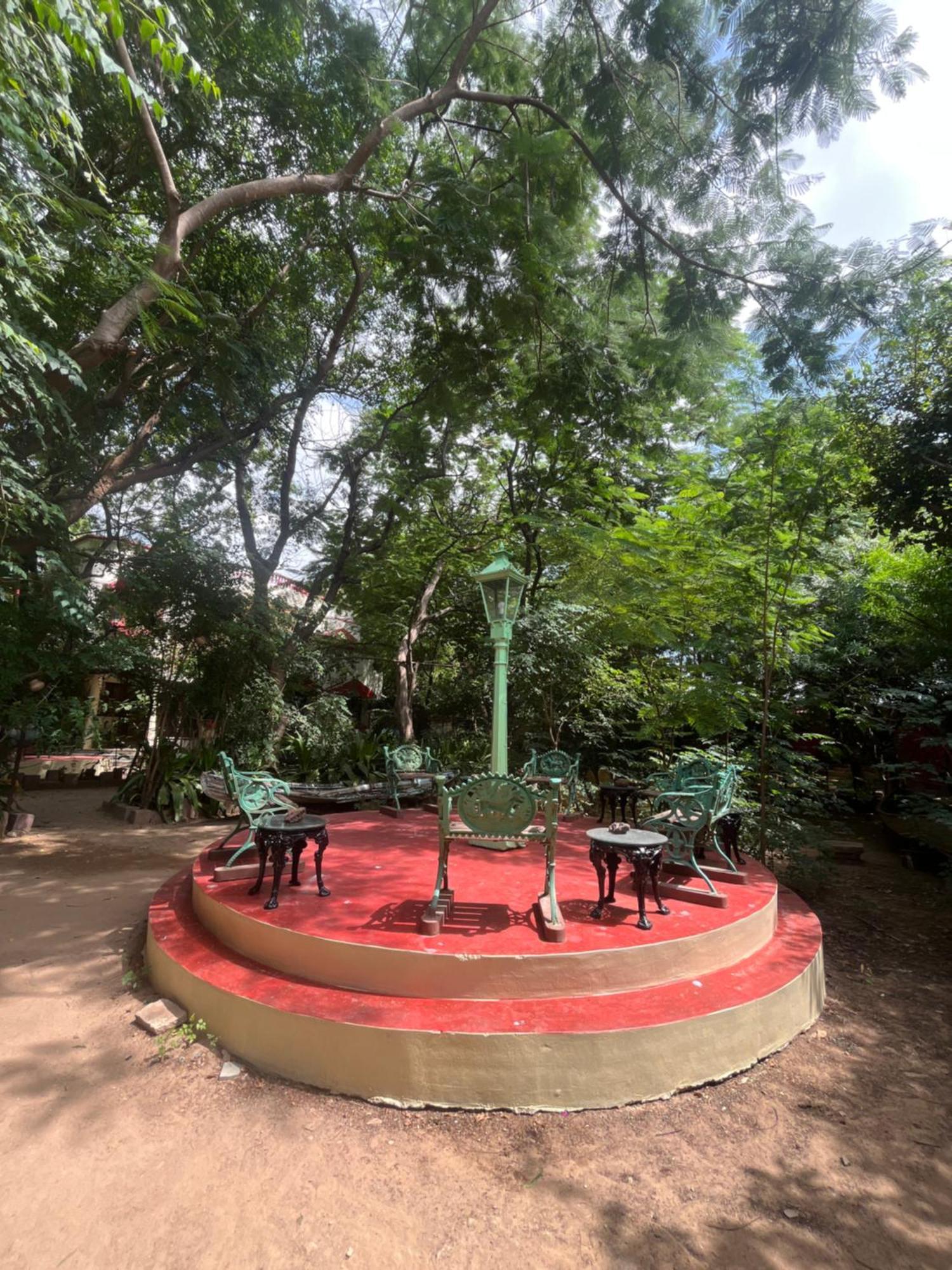 Sharad Baug Homestay ภุช ภายนอก รูปภาพ