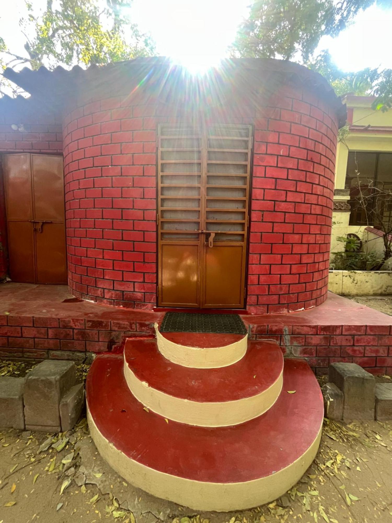 Sharad Baug Homestay ภุช ภายนอก รูปภาพ